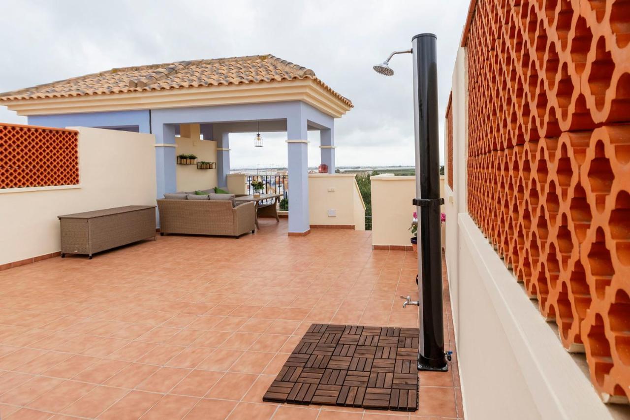 Atico Con Terraza-Solarium Y Piscina 4-6 Personas Wifi A/C Lägenhet Roda Exteriör bild