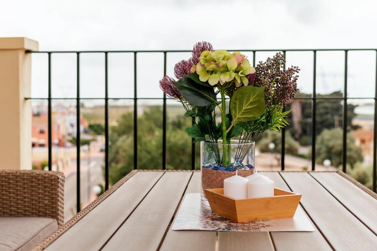 Atico Con Terraza-Solarium Y Piscina 4-6 Personas Wifi A/C Lägenhet Roda Exteriör bild