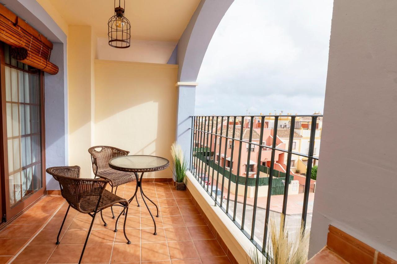 Atico Con Terraza-Solarium Y Piscina 4-6 Personas Wifi A/C Lägenhet Roda Exteriör bild