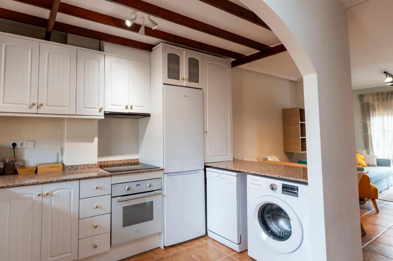 Atico Con Terraza-Solarium Y Piscina 4-6 Personas Wifi A/C Lägenhet Roda Exteriör bild