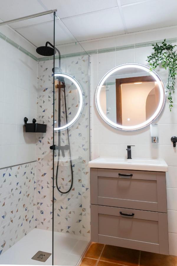 Atico Con Terraza-Solarium Y Piscina 4-6 Personas Wifi A/C Lägenhet Roda Exteriör bild