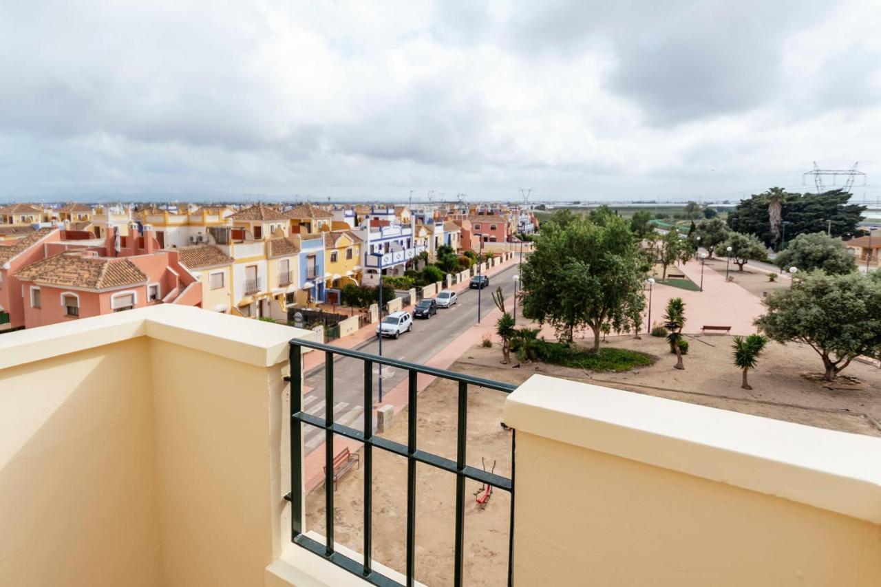 Atico Con Terraza-Solarium Y Piscina 4-6 Personas Wifi A/C Lägenhet Roda Exteriör bild