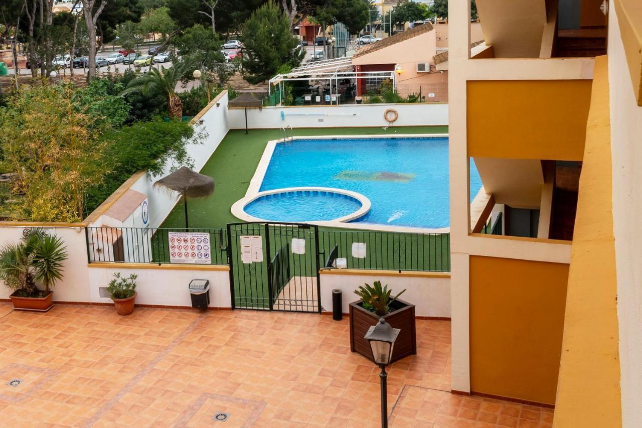 Atico Con Terraza-Solarium Y Piscina 4-6 Personas Wifi A/C Lägenhet Roda Exteriör bild